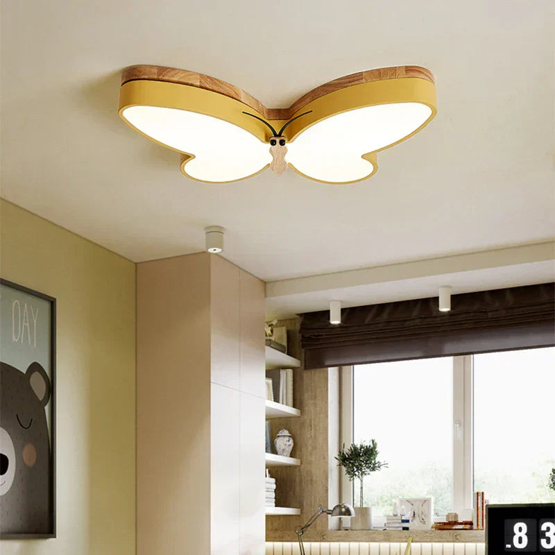 ثريا فراشة بإضاءة LED من DecorBites™، إضاءة سقف خشبية حديثة لغرفة الأطفال