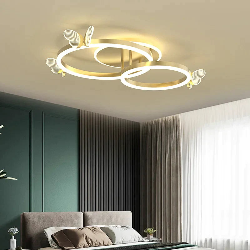 مصباح سقف الفراشة LED الفاخر DecorBites™: أجواء عصرية ومشرقة وأنيقة