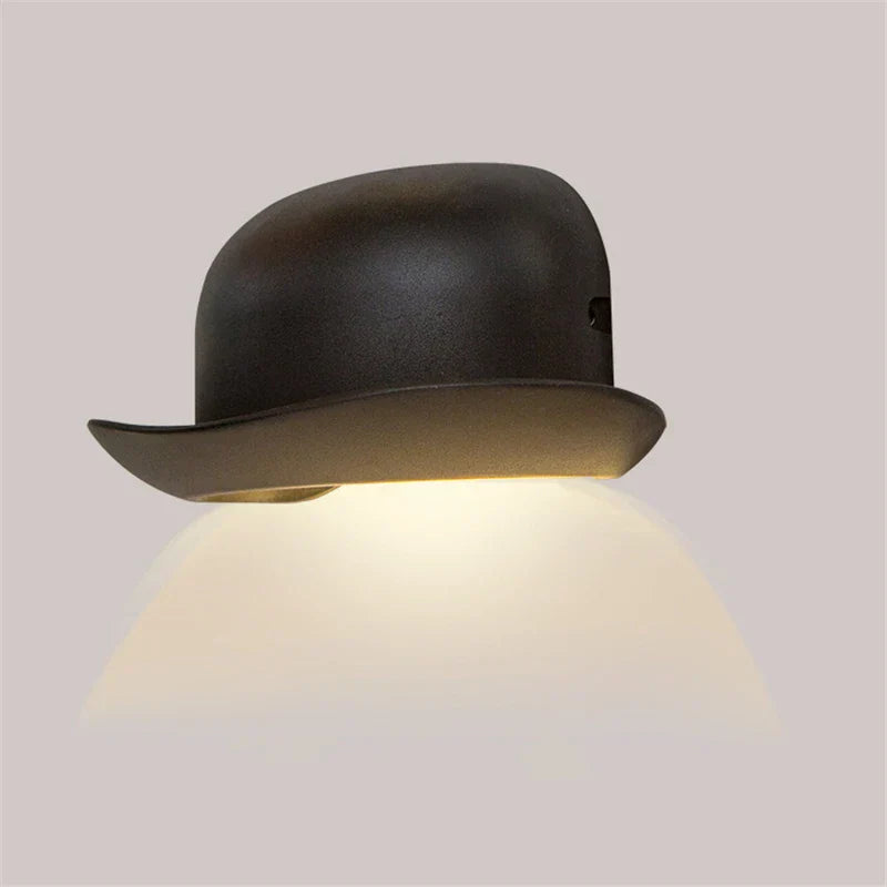 مصباح جداري من الألومنيوم LED من DecorBites™: مصباح عصري بسيط لغرفة النوم والممرات والحمام