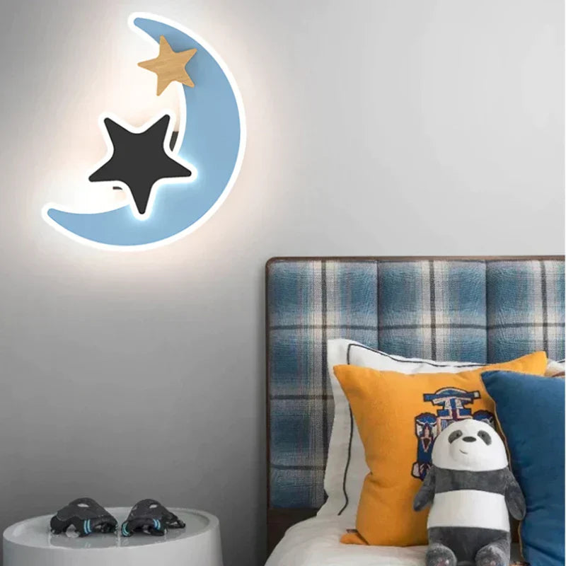 مصباح حائط LED بتصميم كرتوني للأطفال من DecorBites™: إضاءة غرفة نوم عصرية، لطيفة، ومبتكرة