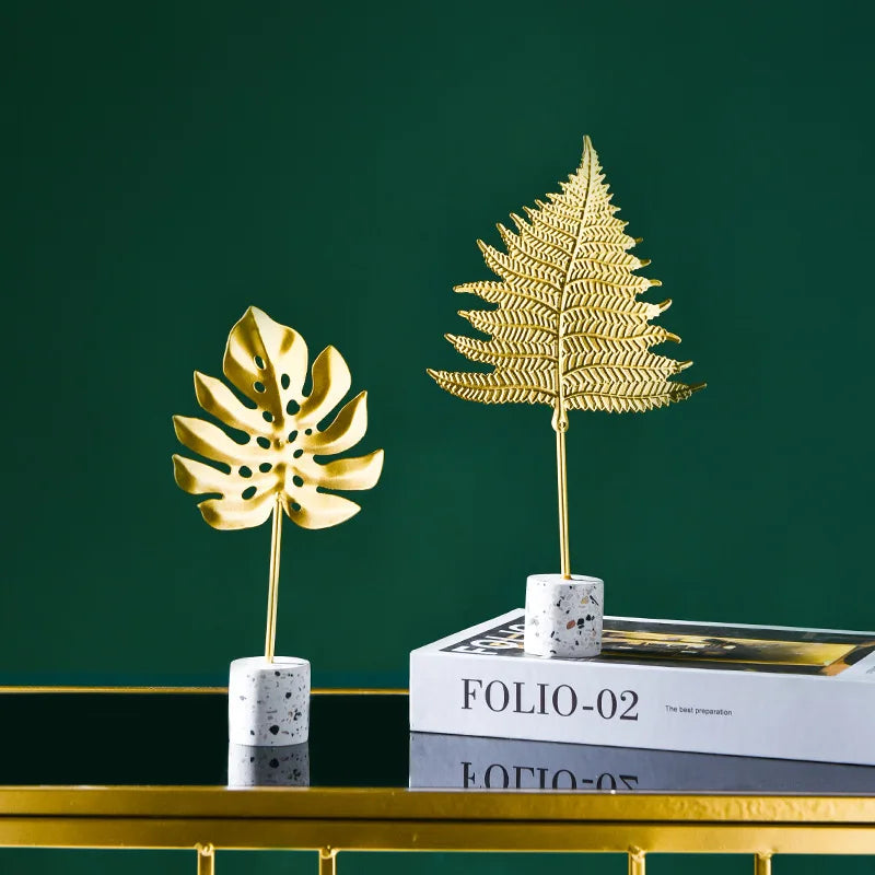زينة DecorBites™ على شكل أوراق ذهبية على قاعدة رخامية - حرف يدوية معدنية إبداعية لديكور المنزل