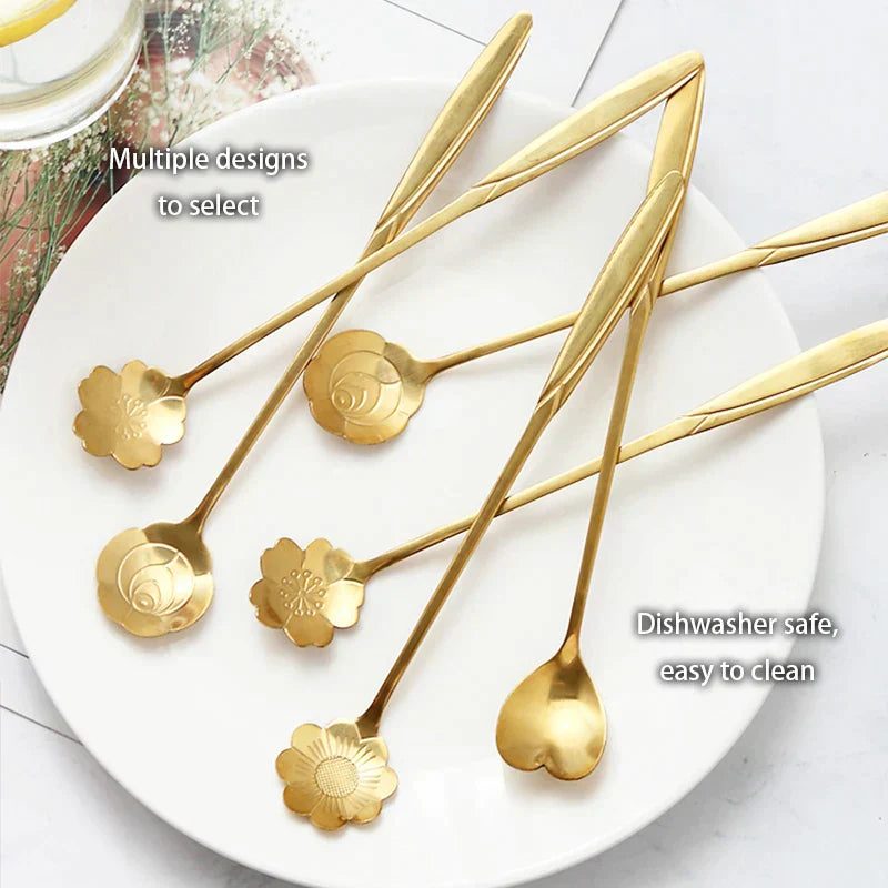 طقم ملاعق شاي ذهبية من الستانلس ستيل بتصميم زهرة من DecorBites™ للقهوة والحلويات والآيس كريم