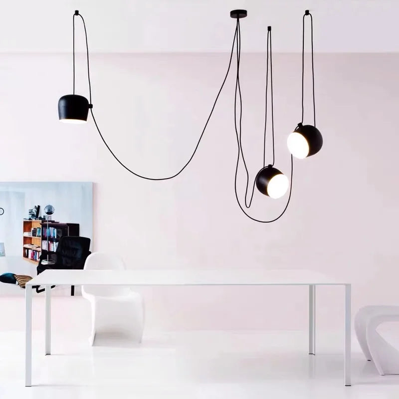 DecorBites™ ثريا LED أسطوانية سوداء للمطبخ والمطعم - مصباح سقف صناعي بتصميم عنكبوتي