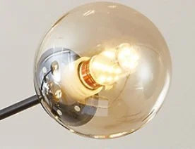 ثريا LED ذهبية بتصميم فرع من DecorBites™ لديكور غرف المعيشة العصرية