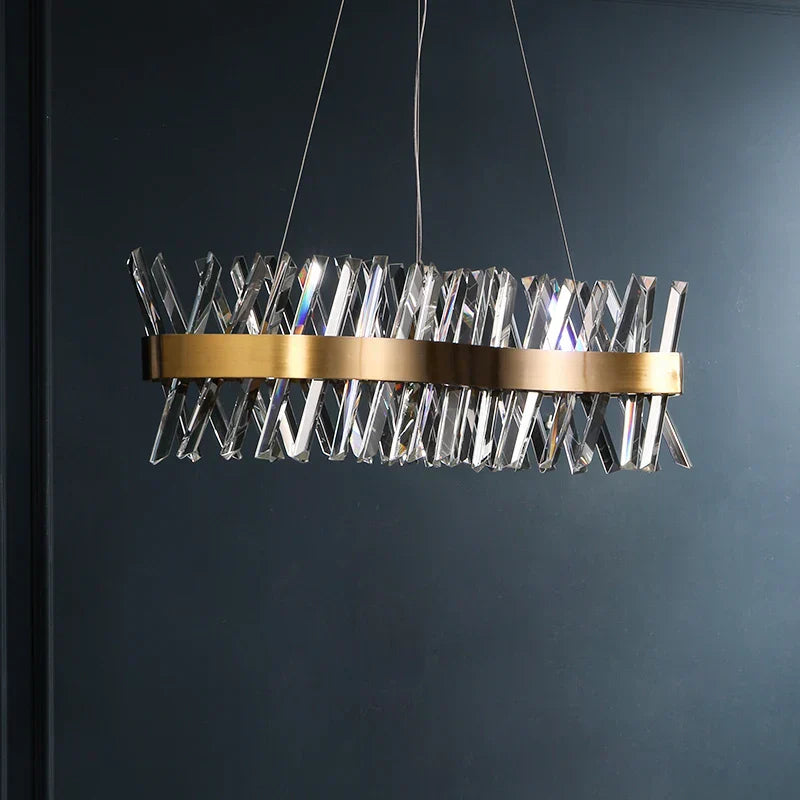 ثريا LED ذهبية كريستالية من DecorBites™ لغرفة الطعام