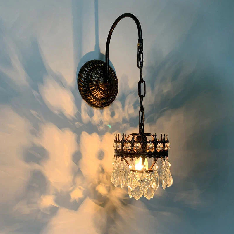 مصباح جداري كريستالي من DecorBites™: إضاءة فاخرة لغرفة النوم، غرفة المعيشة، الفندق، المقهى، والردهة