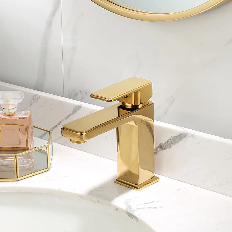 صنبور حوض Gold DecorBites™‎: صنبور حوض حمام بمقبض واحد وخلاط حوض نحاسي