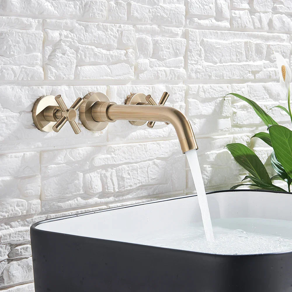 DecorBites™ خلاط حوض ذهبي مثبت على الحائط بمقبضين مزدوجين