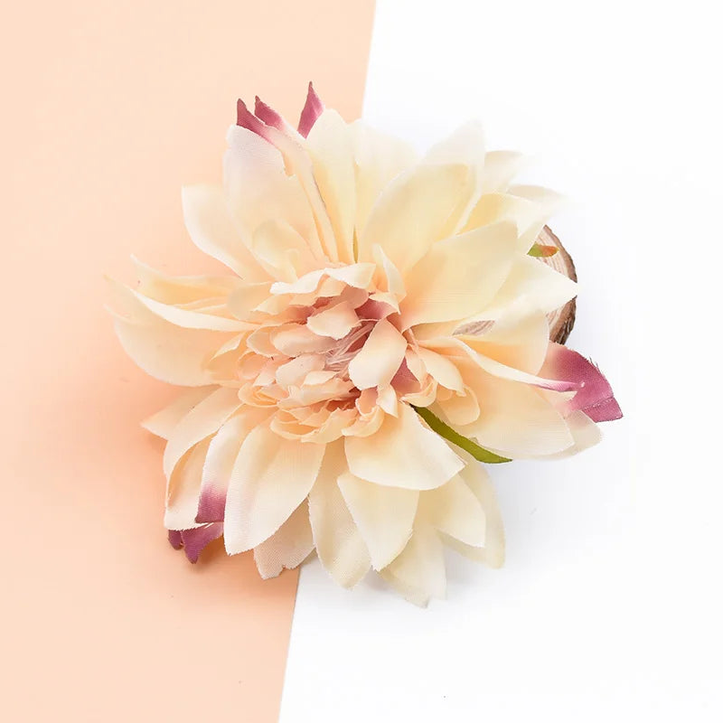 DecorBites™ 100pcs Silk Gerbera Flowers for Christmas, Wedding, DIY, Scrapbooking, Gifts