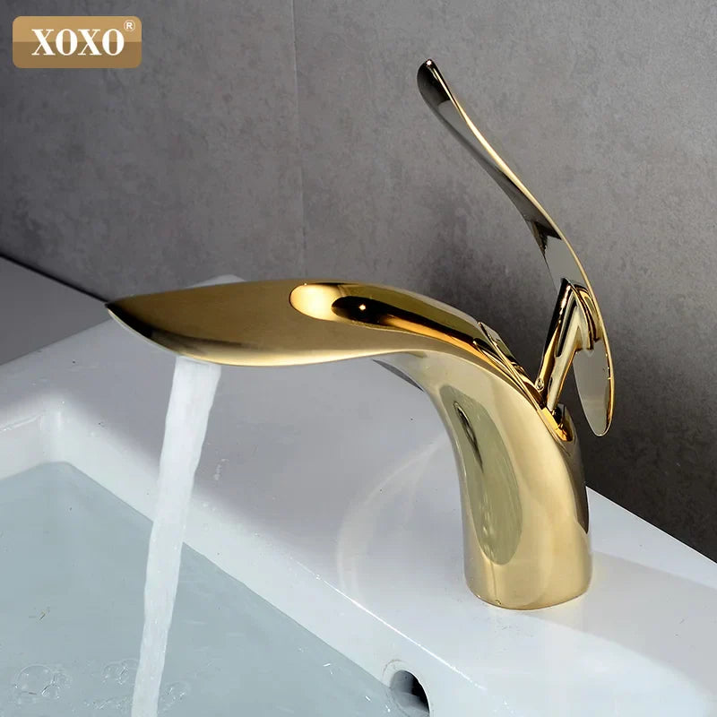 DecorBites™ صنبور حوض ذهبي بمقبض واحد خلاط ماء ساخن وبارد - 23025A-H