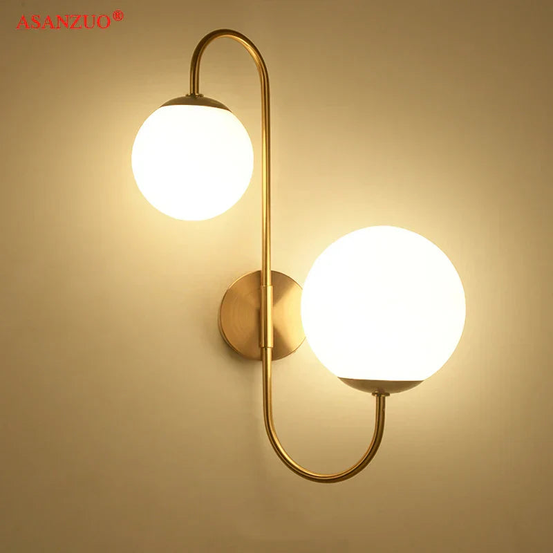 DecorBites™ مصباح حائط زجاجي ذهبي كروي LED دائري