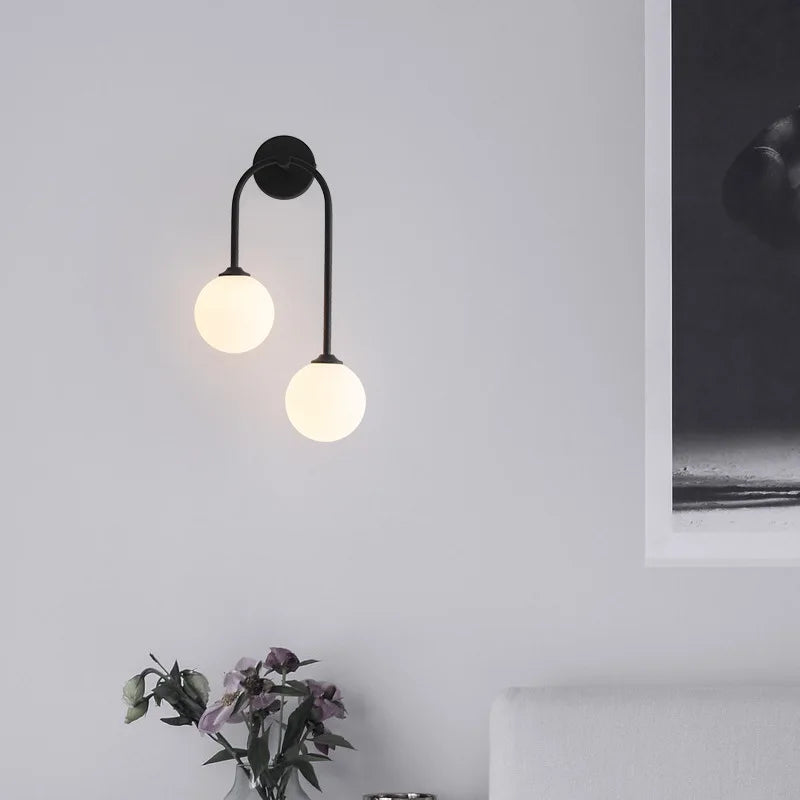 شمعدان جداري DecorBites™ ذهبي زجاجي كروي | إضاءة نورديك عصرية بجانب السرير لغرفة النوم