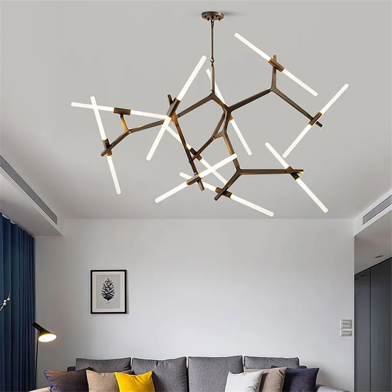 ثريا LED ذهبية من DecorBites™: إضاءة نورديك عصرية للديكور الداخلي.