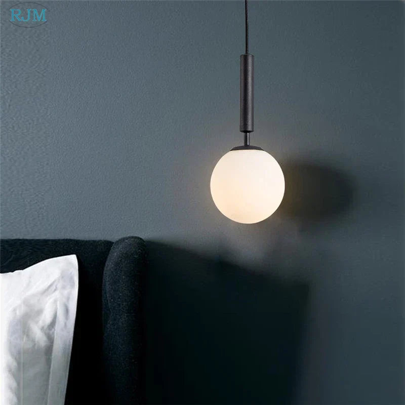 مصباح LED متدلي من الزجاج DecorBites™: تصميم إسكندنافي حديث، برأس واحد، إبداعي