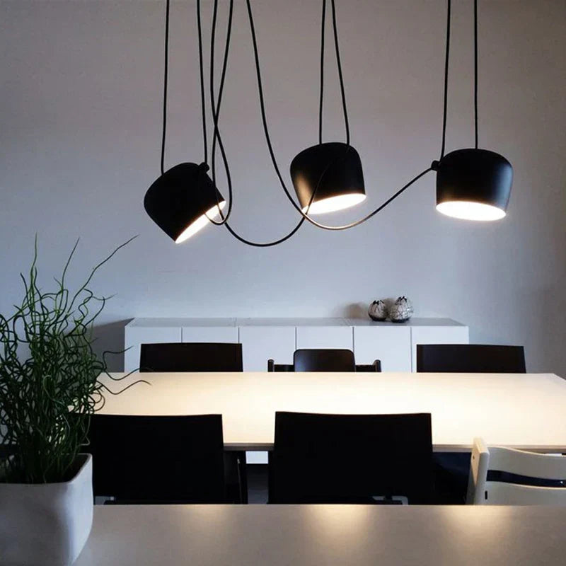 DecorBites™ ثريا LED أسطوانية سوداء للمطبخ والمطعم - مصباح سقف صناعي بتصميم عنكبوتي