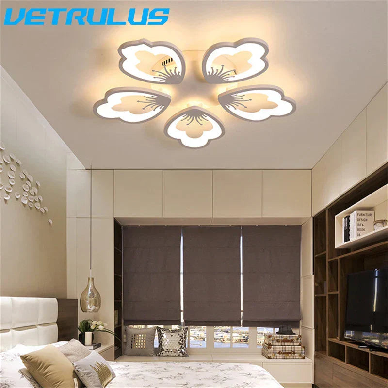 ثريا سقف أكريليك بتصميم لوتس ومصابيح LED من DecorBites™ لغرف المعيشة والطعام والدراسة العصرية