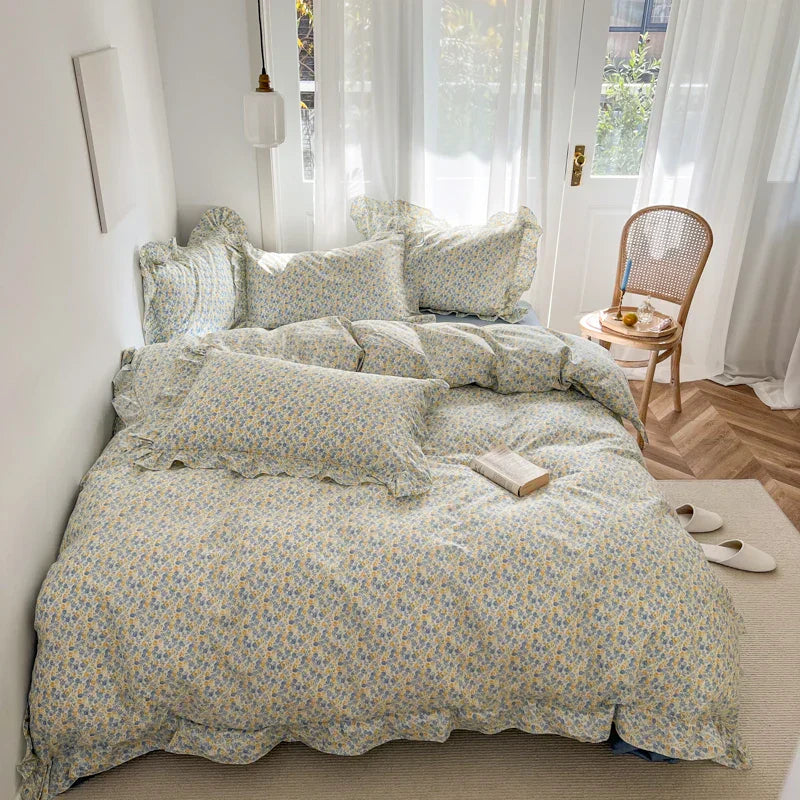 DecorBites™ Gardenia Print Princess Bedding Set with Ruffles and Pillowcases