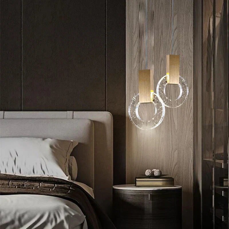 مصابيح DecorBites™ المتدلية ذهبية وكريستالية - ديكور منزلي فاخر