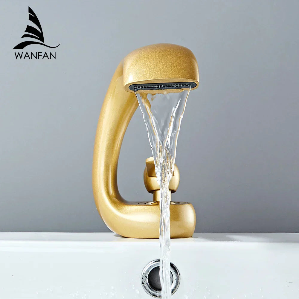 DecorBites™ Gold Basin Faucet: صنبور خلاط نحاسي عصري بمقبض واحد للمغسلة للحمام