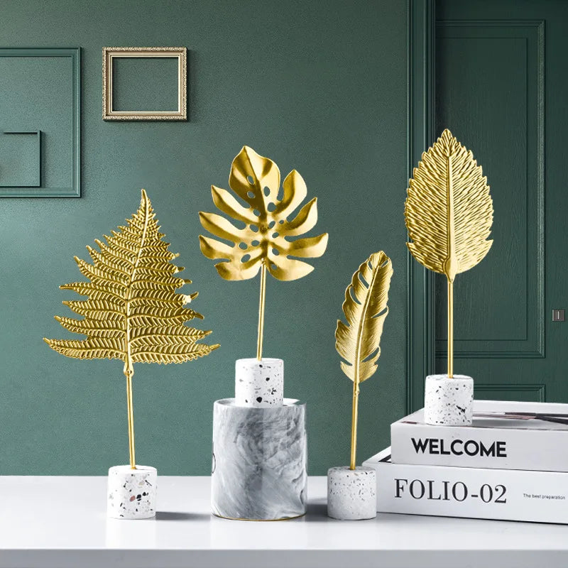 زينة DecorBites™ على شكل أوراق ذهبية على قاعدة رخامية - حرف يدوية معدنية إبداعية لديكور المنزل