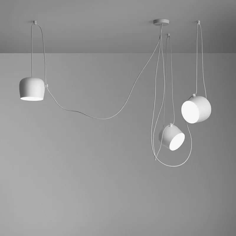 DecorBites™ ثريا LED أسطوانية سوداء للمطبخ والمطعم - مصباح سقف صناعي بتصميم عنكبوتي