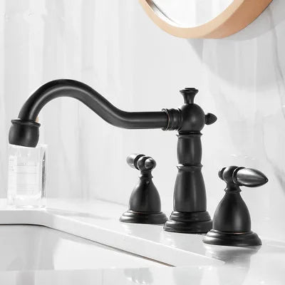 DecorBites™ Gold Brass Widespread Bathroom Faucet - خلاطات حوض حمام واسعة الانتشار من النحاس الذهبي - 3 فتحات للحوض العتيق