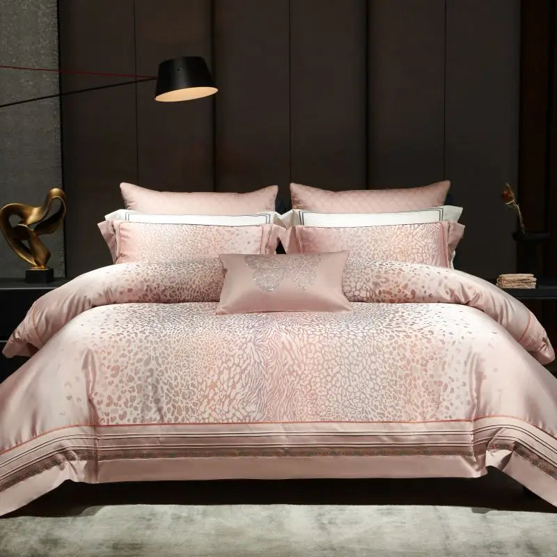 طقم مفروشات DecorBites™ بطبعة جلد الفهد جاكار 1000 خيط قطن مصري