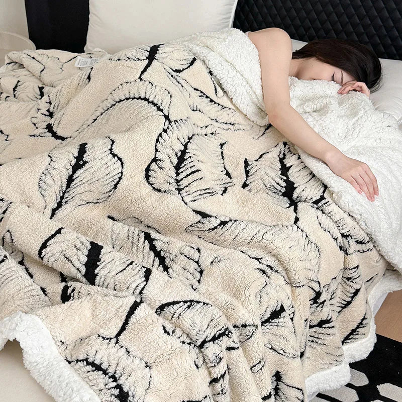 Couverture en flanelle double épaisseur jacquard feuilles DecorBites™ pour canapé et lit