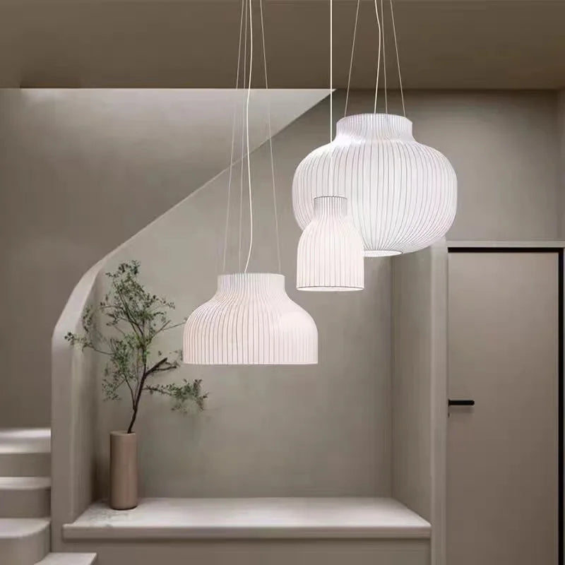 ثريا LED من DecorBites™: إضاءة معلقة بتصميم اسكندنافي لديكور المنزل في غرف المعيشة، الطعام، المطبخ، وغرف النوم.