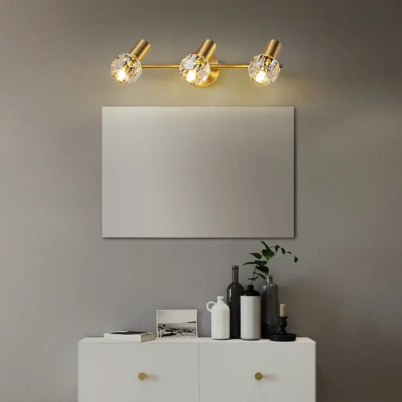DecorBites™ مصباح جداري كريستالي ذهبي لغرفة النوم والدراسة، إضاءة LED حديثة وفاخرة