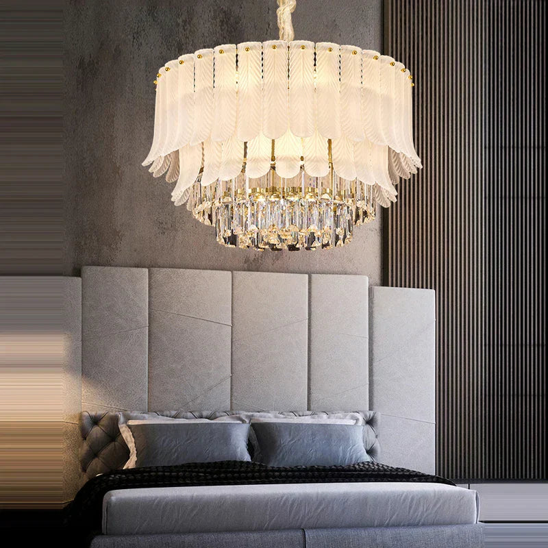 ثريا كريستال ذهبية من DecorBites™: ثريا دائرية فاخرة بتصميم ما بعد الحداثة لغرفة المعيشة