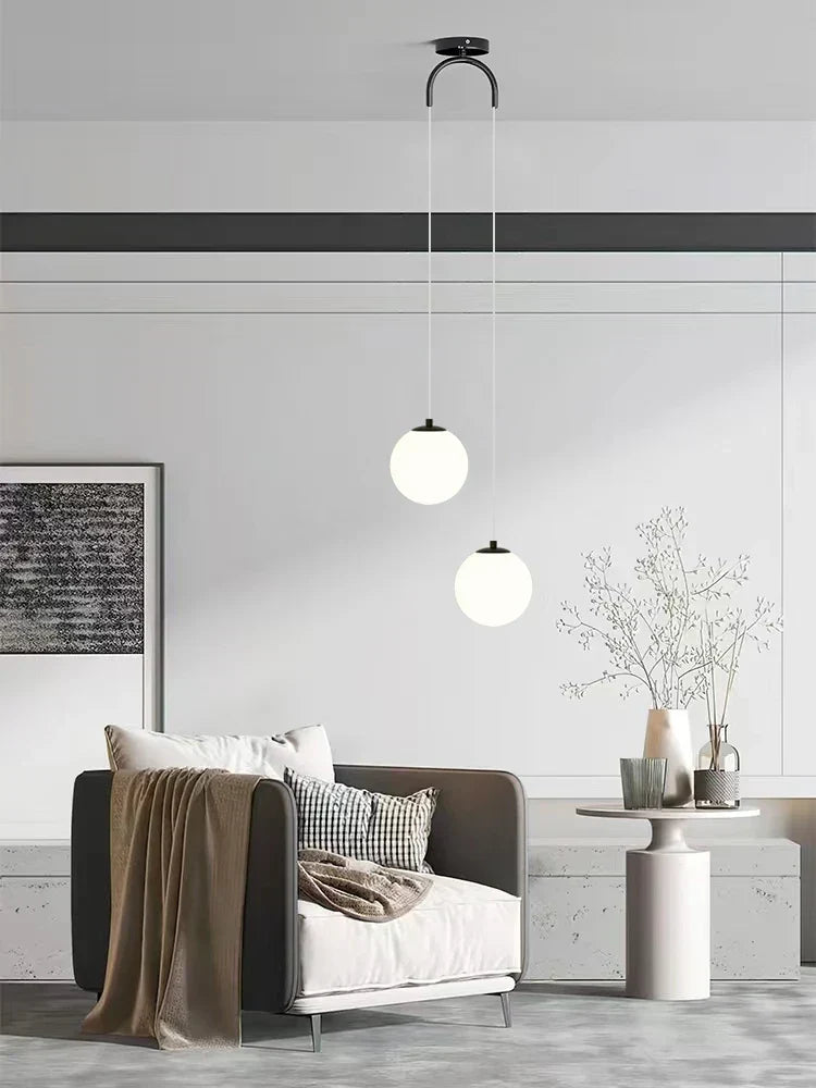 ثريا معلقة DecorBites™ الذهبية الزجاجية بإضاءة LED لغرفة الطعام وغرفة النوم