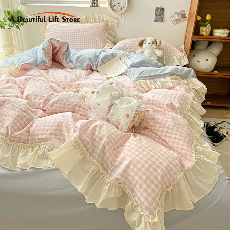 طقم مفروشات سرير قطني بتصميم كوري على طراز الأميرة من DecorBites™ مع كشكشة ودانتيل