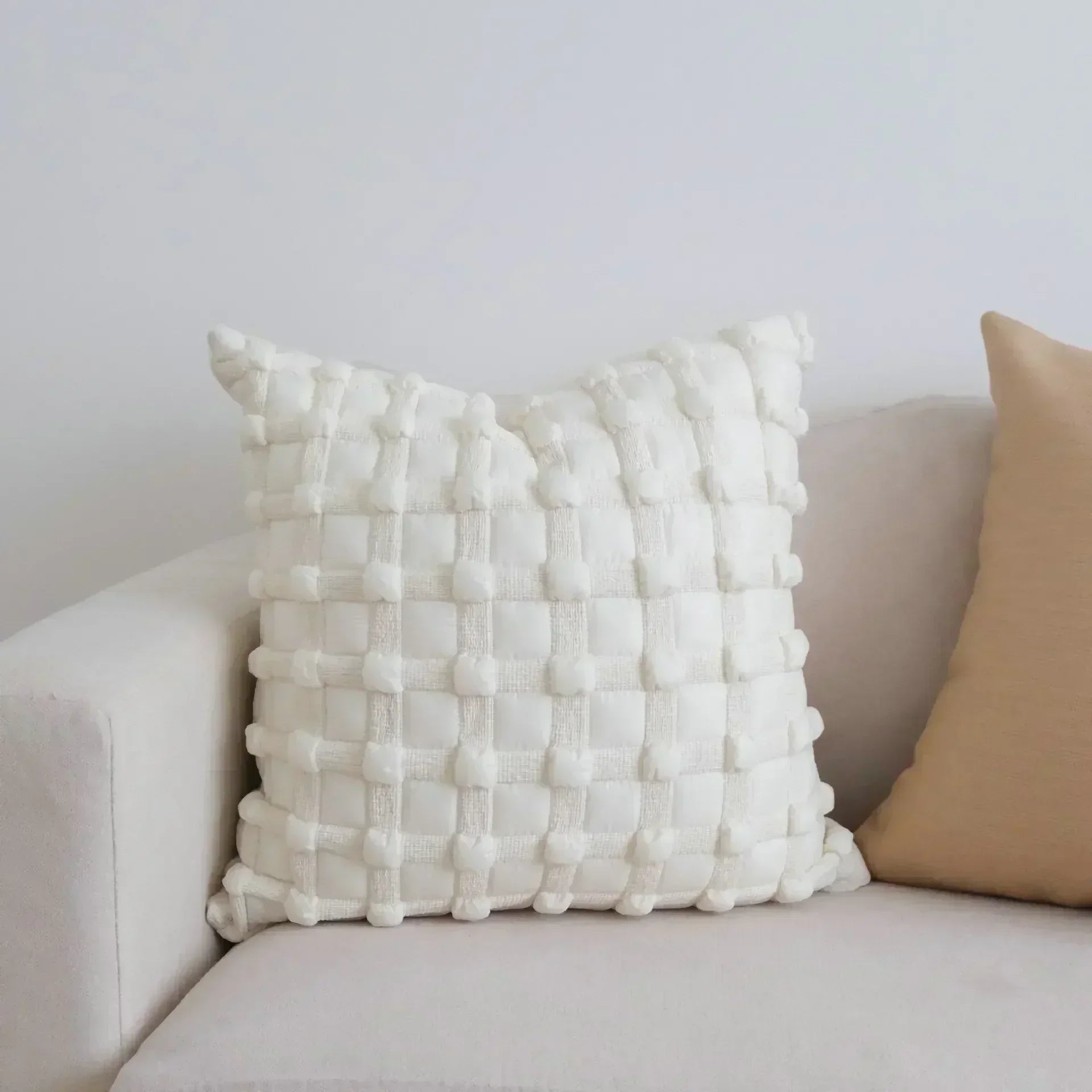 DecorBites™ 3D Dot Bubble Gray Black White Luxury Cushion Cover - Fashionable Home Decor