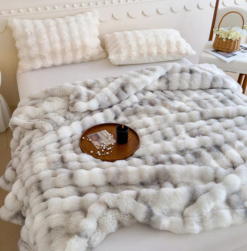 DecorBites™ Gradient Grey Cashmere Fleece Winter Blanket