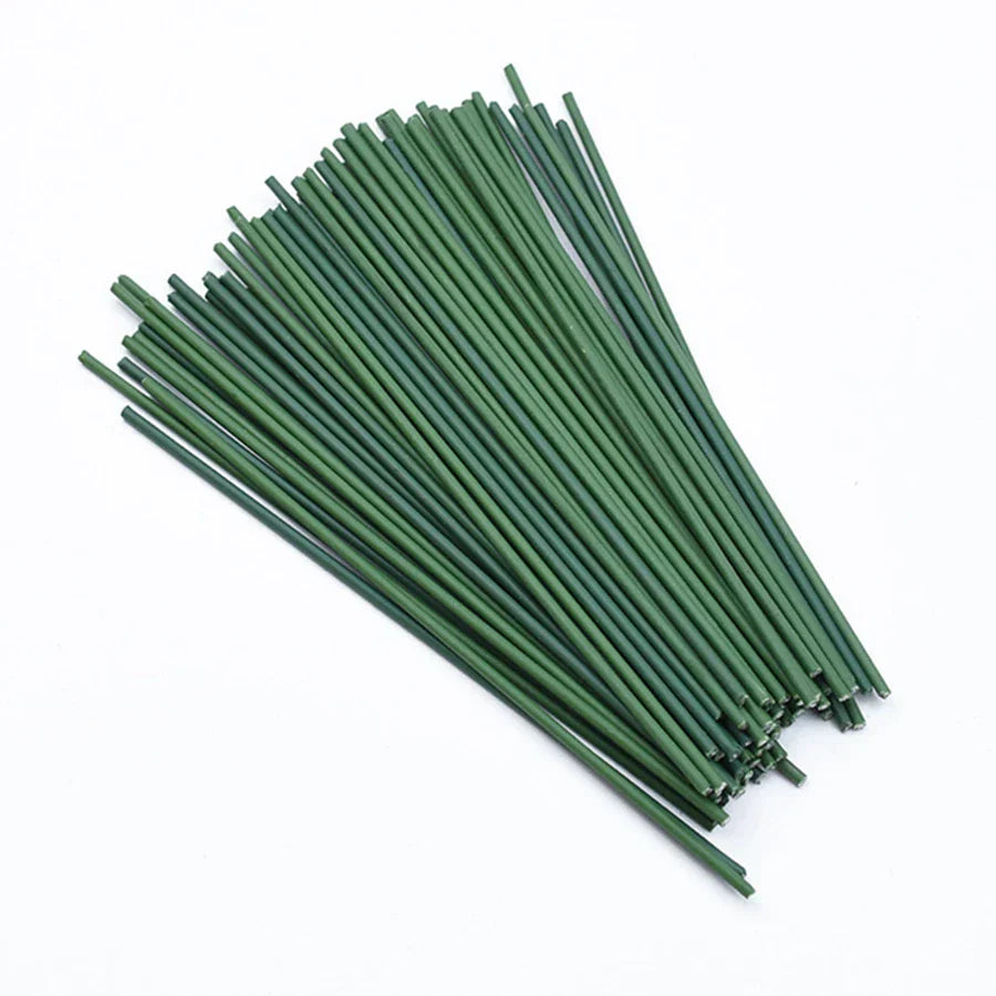 DecorBites™ عمود الزهور الأخضر: ديكور منزلي تصنعه بنفسك وإكسسوار زفاف