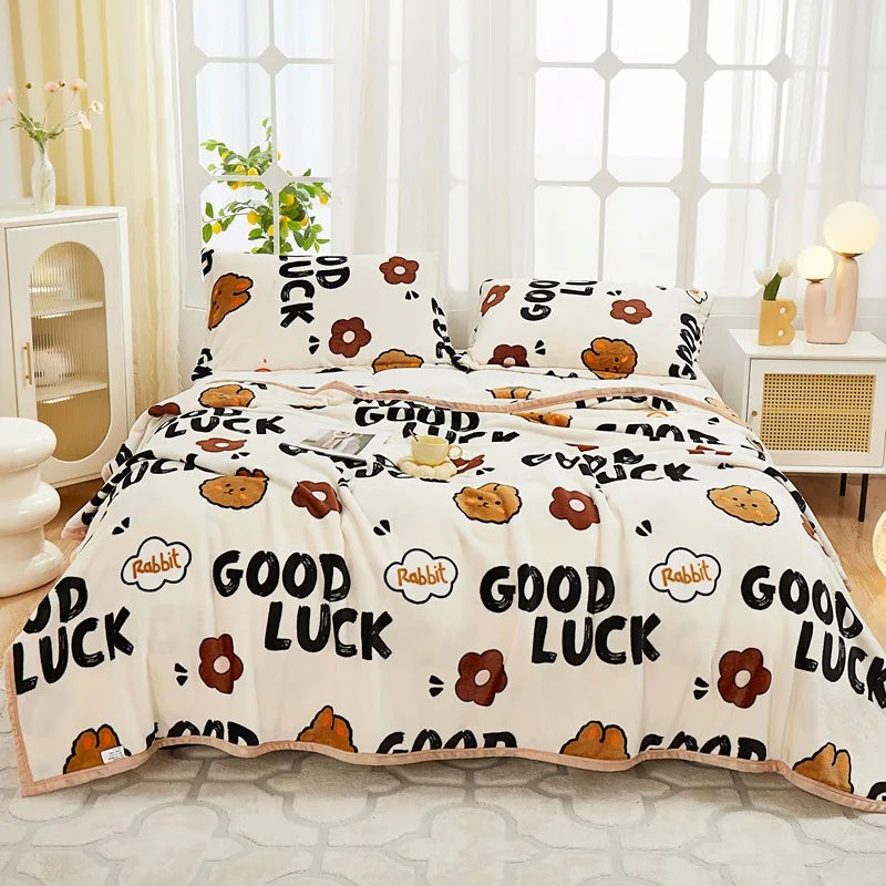 DecorBites™ Cozy Flannel Plush Blanket - All Seasons Sofa Cover & Bed Sheet for Queen Double
