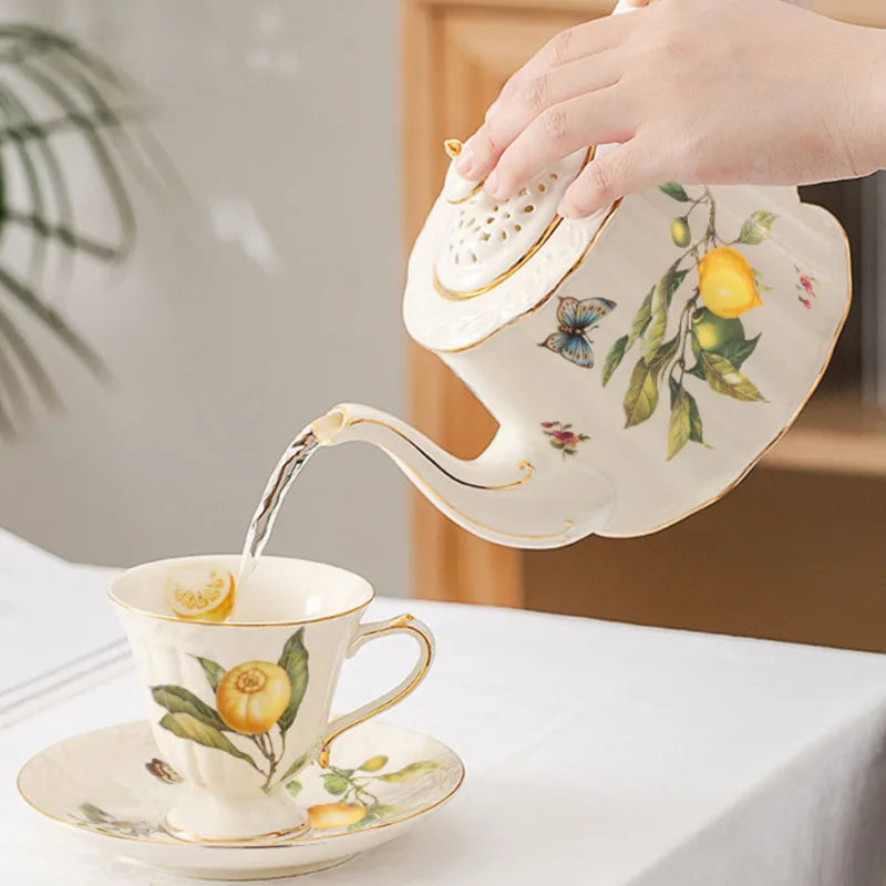 DecorBites™ Service à café/thé bord doré : Théière Citron, Mug, Assiettes en Céramique et Vaisselle