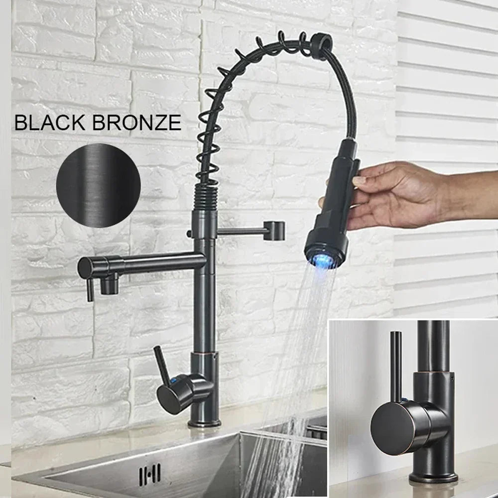 Robinet de cuisine brossé DecorBites™ à LED avec douchette extractible à ressort, bec pivotant à poignée unique