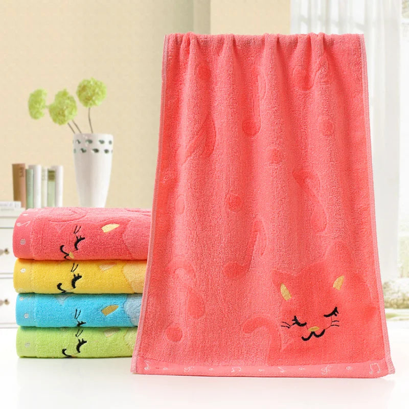 منشفة ألياف الخيزران "DecorBites™ Kids Cute Kittens" – ناعمة، قوية، عالية الجودة