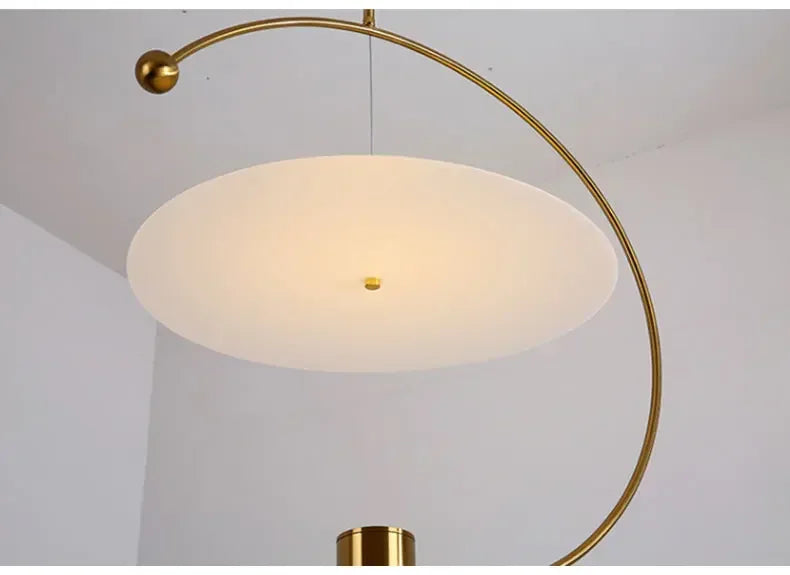 مصباح تعليق LED مطلي بالذهب من DecorBites™ لديكور المنزل وغرفة الطعام
