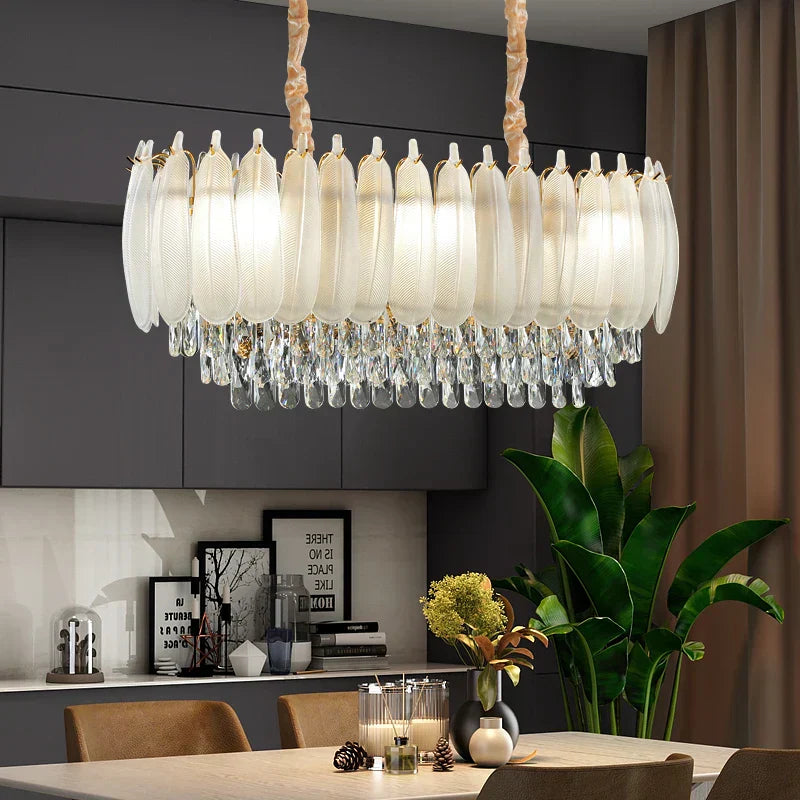 ثريا ريش كريستالية DecorBites™: مصباح LED فرنسي فاخر بتصميم ريترو لغرفة المعيشة والطعام