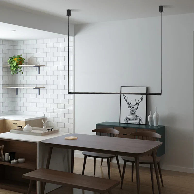 ثريا DecorBites™ المعلقة الخطية LED السوداء القابلة للتعتيم لغرفة الطعام