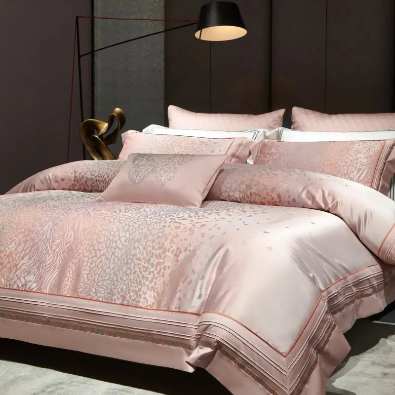 طقم مفروشات DecorBites™ بطبعة جلد الفهد جاكار 1000 خيط قطن مصري