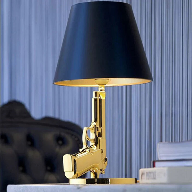 مصباح أرضي LED ذهبي من DecorBites™: مصباح زاوية بتصميم ما بعد الحداثة لغرفة المعيشة وغرفة النوم