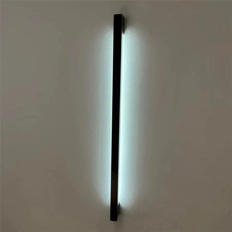 مصباح جداري LED خطي من DecorBites™ - إضاءة ديكور منزلي بتصميم نورديك عصري