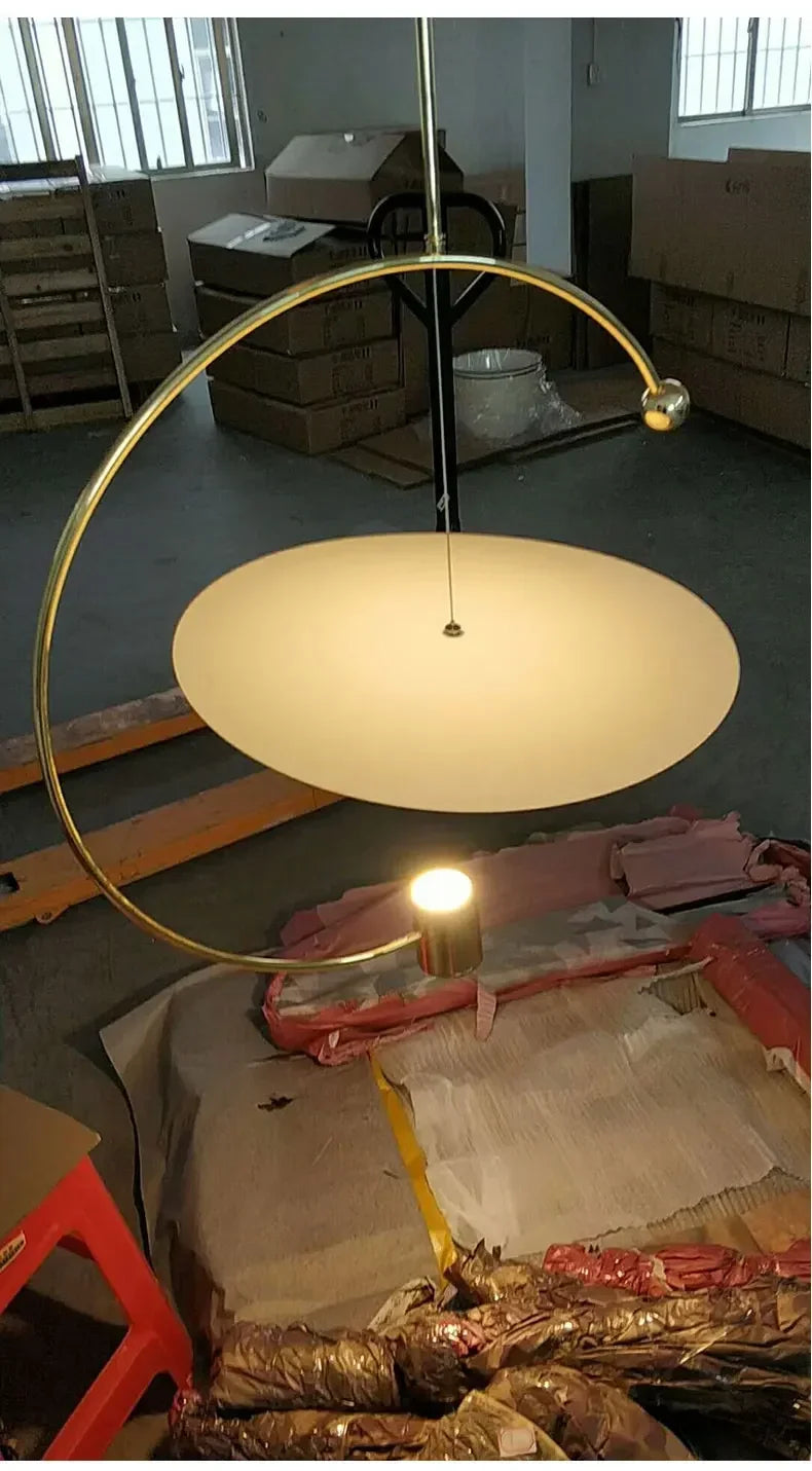مصباح تعليق LED مطلي بالذهب من DecorBites™ لديكور المنزل وغرفة الطعام