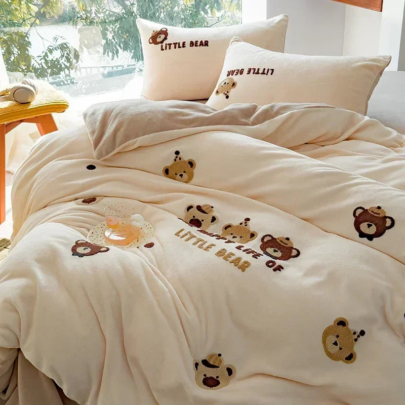 DecorBites™ Embroidered Fleece Winter Bedding Set: Duvet Cover, Sheet, Quilt, Pillowcases