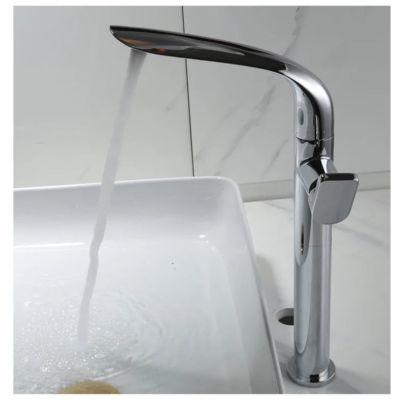 Robinet de lavabo DecorBites™ : Mitigeur de salle de bain noir en laiton, robinet de lavabo chaud-froid à poignée unique