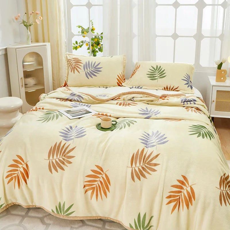 DecorBites™ Cozy Flannel Plush Blanket - All Seasons Sofa Cover & Bed Sheet for Queen Double